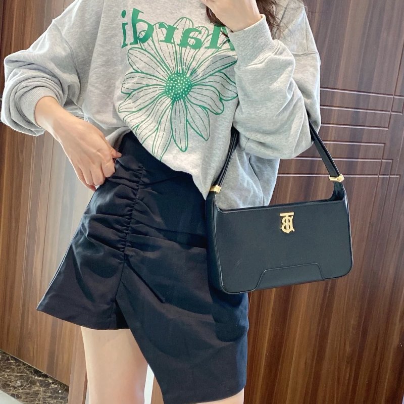 Burberry 黑金牛皮TB腋下包 27.5x5x17 99新配件塵袋-0