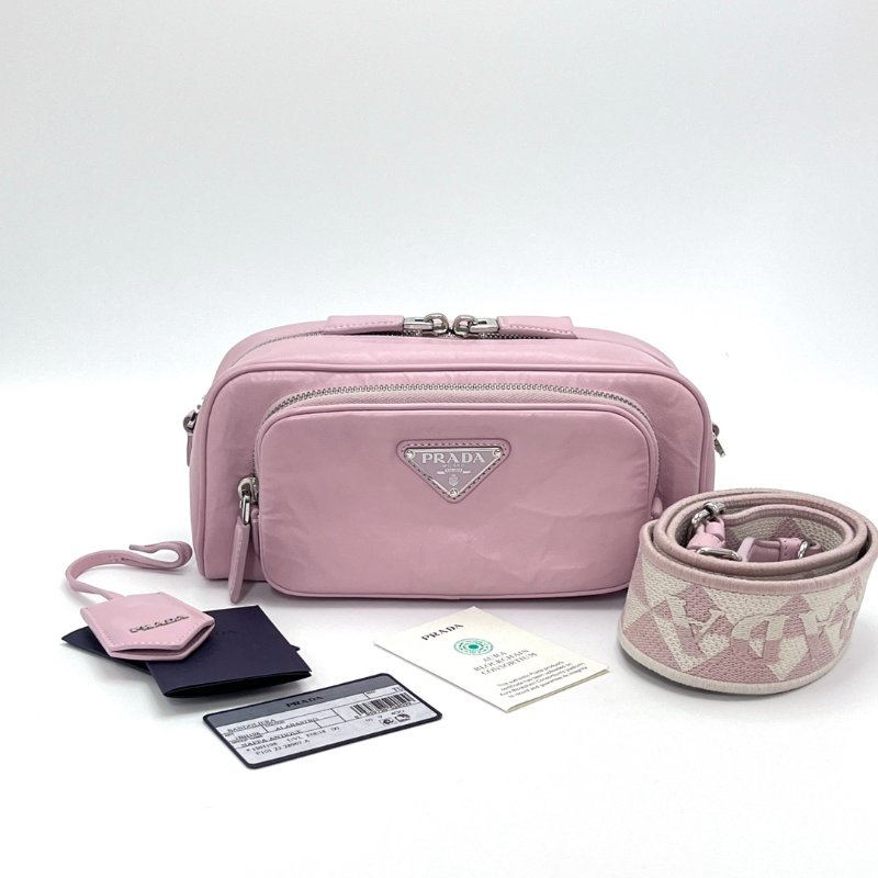 ️PRADA 粉色銀扣寬肩帶 相機包 23*11*7 98新配件塵袋-2