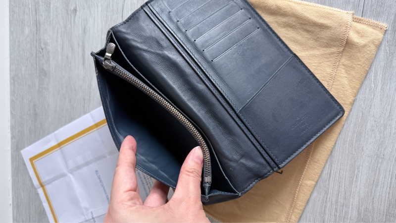 LV 黑格紋牛皮壓紋長夾Louis Vuitton-13