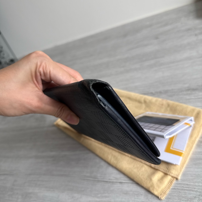 LV 黑格紋牛皮壓紋長夾Louis Vuitton-22