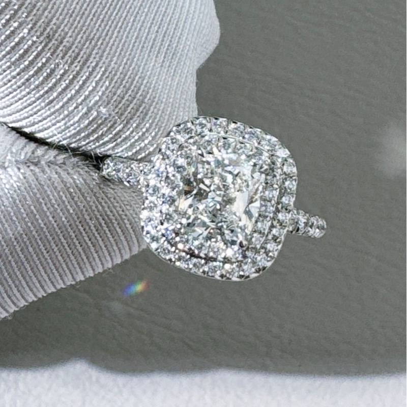 Tiffany蒂芙尼 Soleste系列 鉑金鑲鑽枕形鑽石戒指,美碼 4.5 碼,歐碼 48 號,主鑽 97分,F 色-5