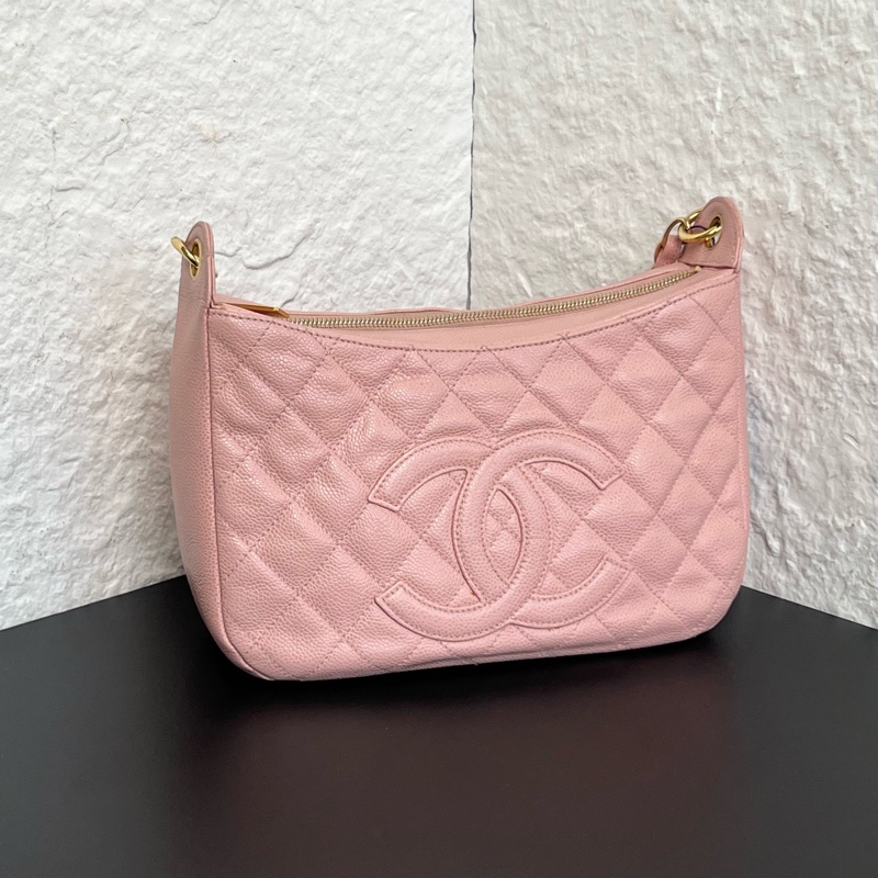 Chanel香奈兒 櫻花粉荔枝皮hobo單肩腋下包 7開 Jennie同款 荔枝紋牛皮包身➕粉色金鍊 簡約又有辨識度 尺寸:28x19x9cm-2