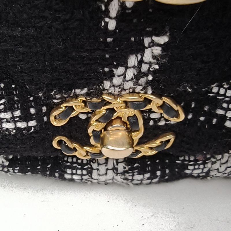 CHANEL 19BAG口蓋包小號黑白千鳥格毛呢30開金銀扣-4