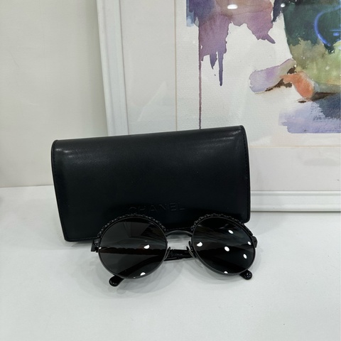 Chanel 香奈兒 皮穿鏈logo圓形墨鏡