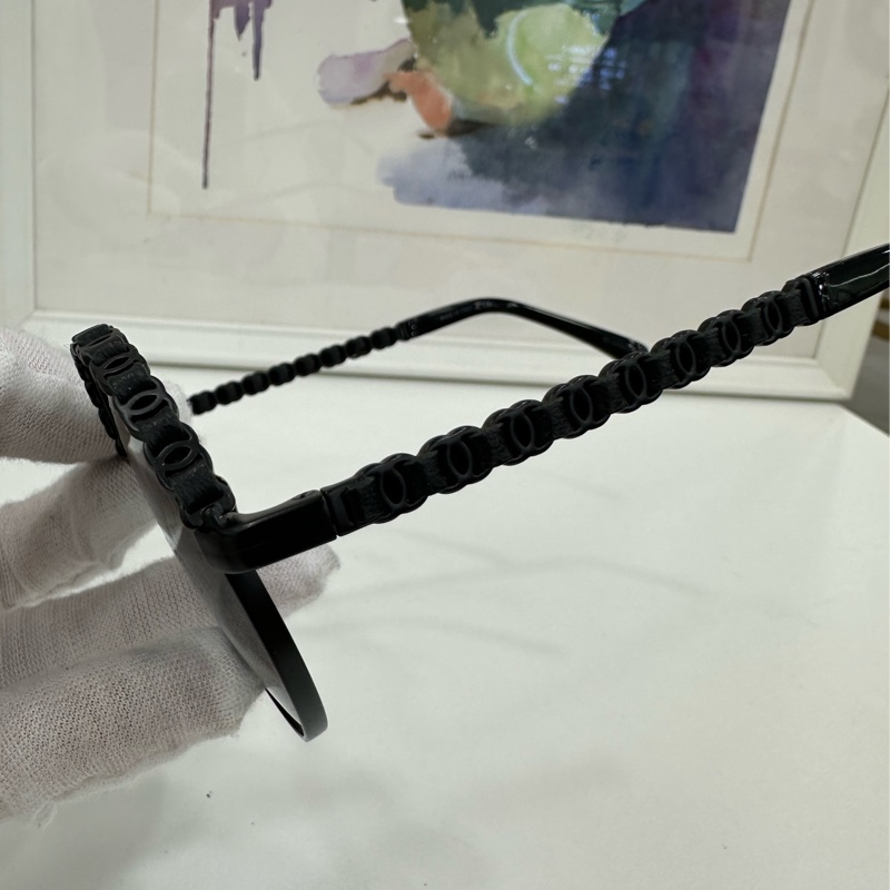 Chanel 香奈兒 皮穿鏈logo圓形墨鏡-4
