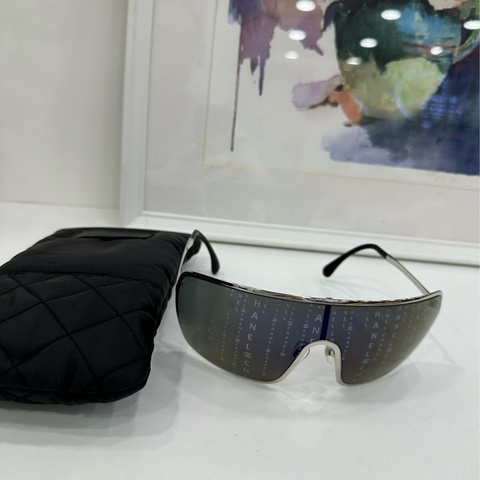 Chanel稀有款滿logo ，y2k千禧辣妹 彈幕logo擋風滑雪墨鏡