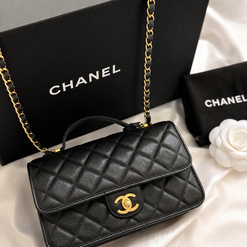 CHANEL 22K 小香郵差翻蓋  / Flap Messenger款（經典菱格＋CC扣＋鏈條皮穿鍊）-0
