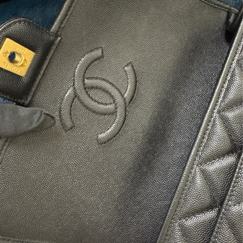 CHANEL 22K 小香郵差翻蓋  / Flap Messenger款（經典菱格＋CC扣＋鏈條皮穿鍊）-1