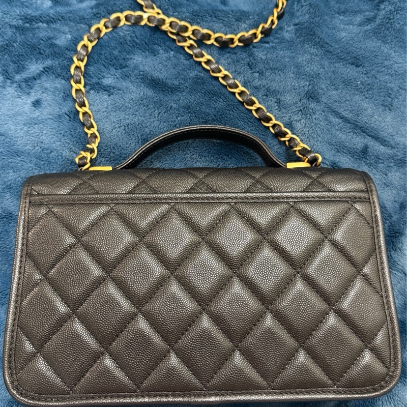 CHANEL 22K 小香郵差翻蓋  / Flap Messenger款（經典菱格＋CC扣＋鏈條皮穿鍊）-2