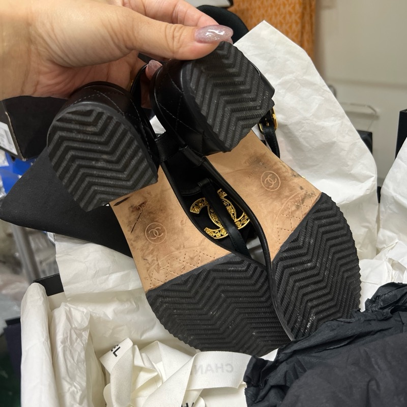 Chanel涼鞋38號-11