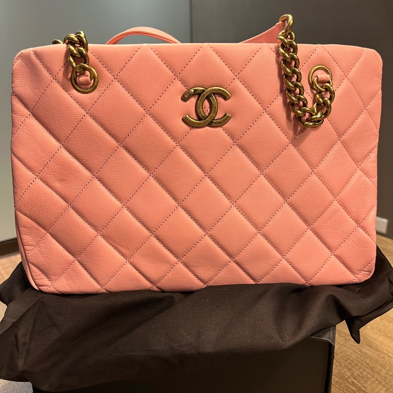 Chanel  經典菱格紋粉紅手提肩背包-0