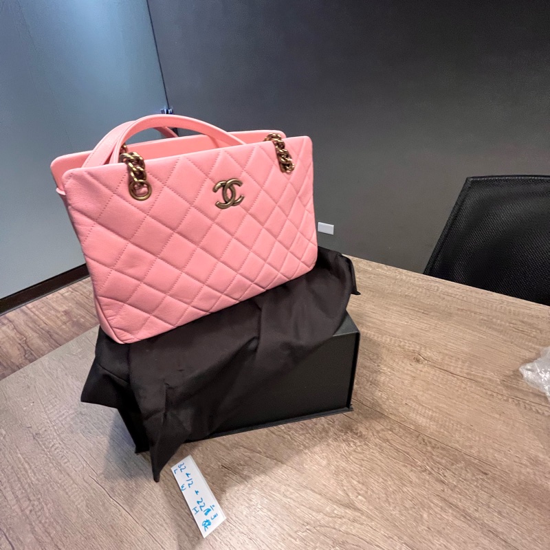 Chanel  經典菱格紋粉紅手提肩背包-5
