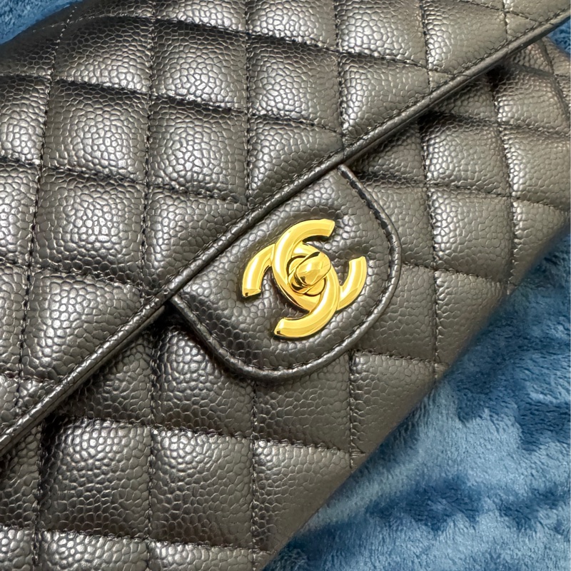 Chanel Classic Flap Medium(CF25) 黑色荔枝牛皮 × 金扣 × 雙蓋中號-2