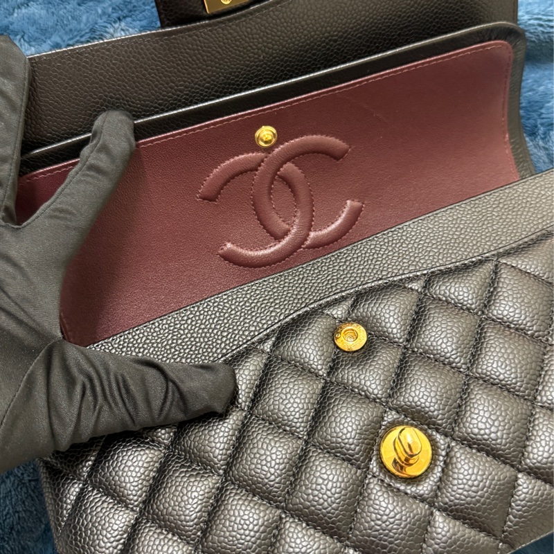 Chanel Classic Flap Medium(CF25) 黑色荔枝牛皮 × 金扣 × 雙蓋中號-6