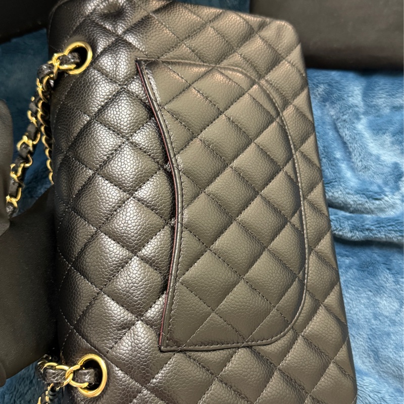 Chanel Classic Flap Medium(CF25) 黑色荔枝牛皮 × 金扣 × 雙蓋中號-11
