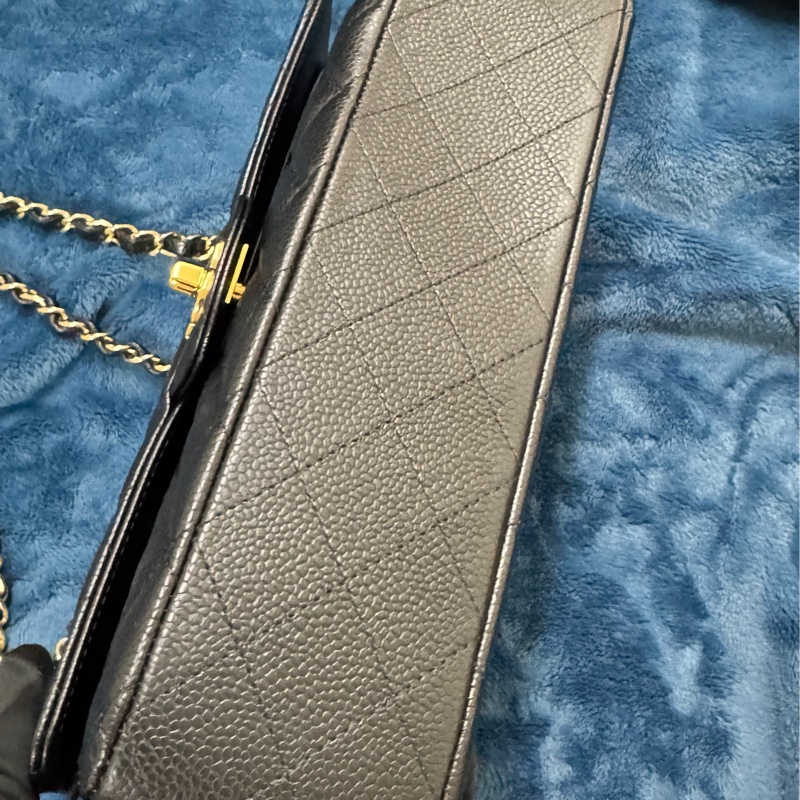Chanel Classic Flap Medium(CF25) 黑色荔枝牛皮 × 金扣 × 雙蓋中號-14