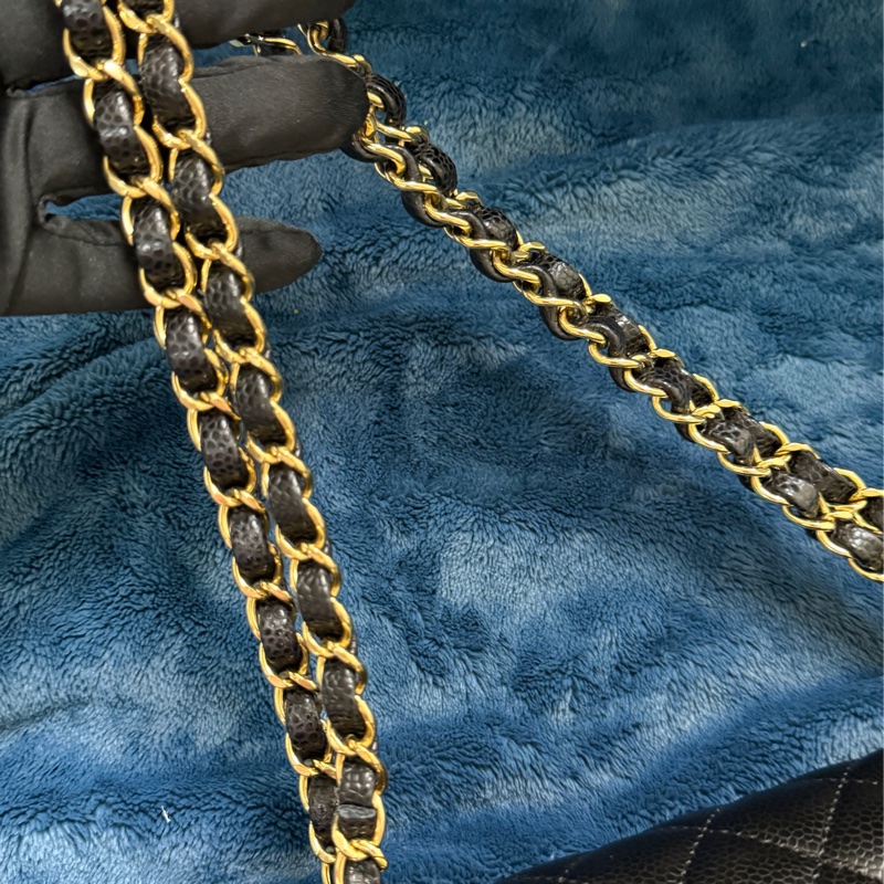 Chanel Classic Flap Medium(CF25) 黑色荔枝牛皮 × 金扣 × 雙蓋中號-18