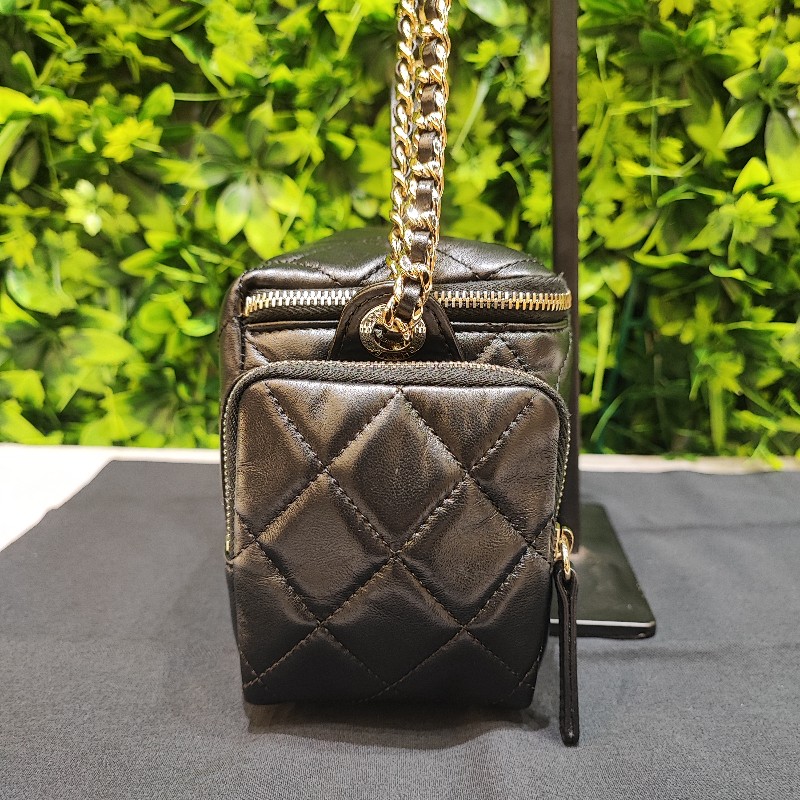 Chanel Vanity Case AS5222-4