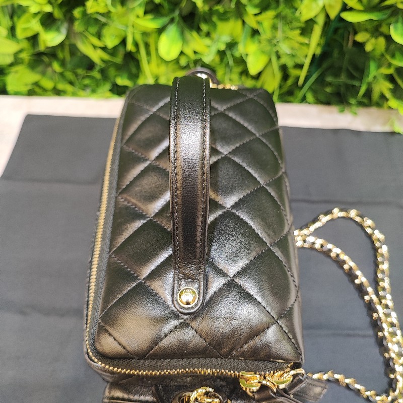 Chanel Vanity Case AS5222-8