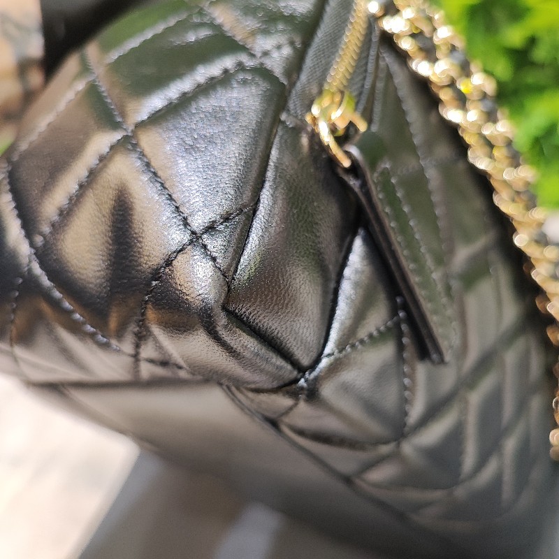 Chanel Vanity Case AS5222-11