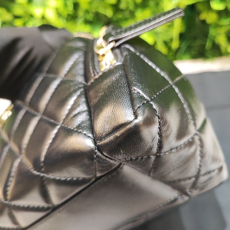 Chanel Vanity Case AS5222-12