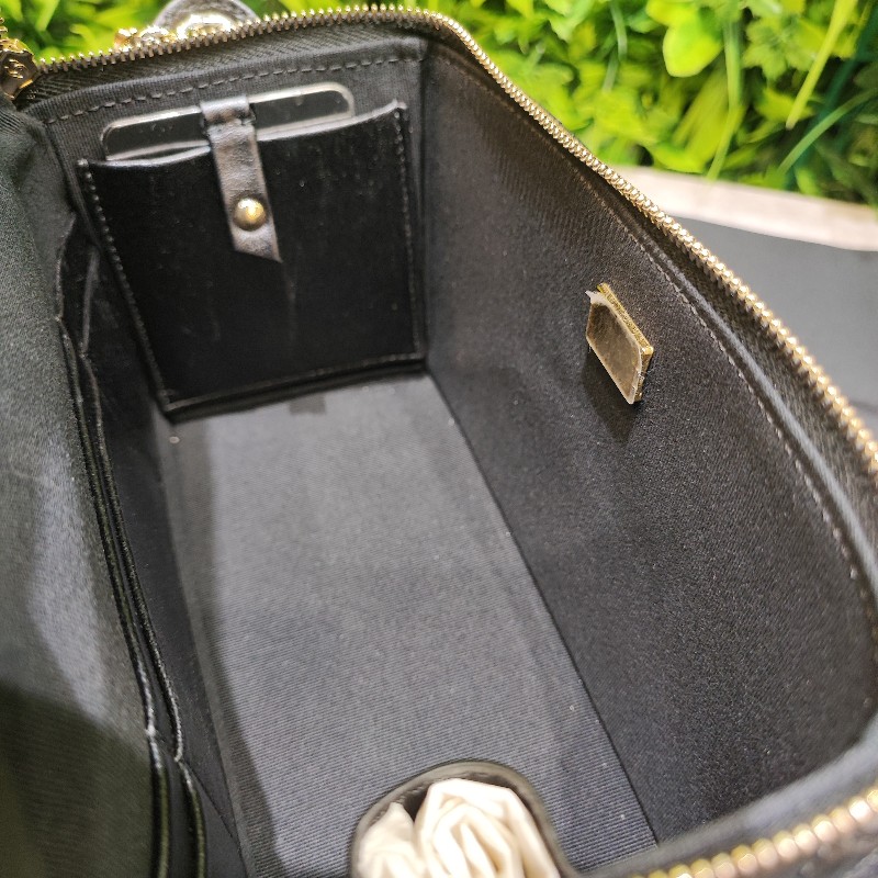 Chanel Vanity Case AS5222-16