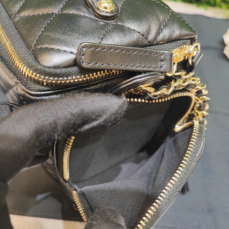 Chanel Vanity Case AS5222-19