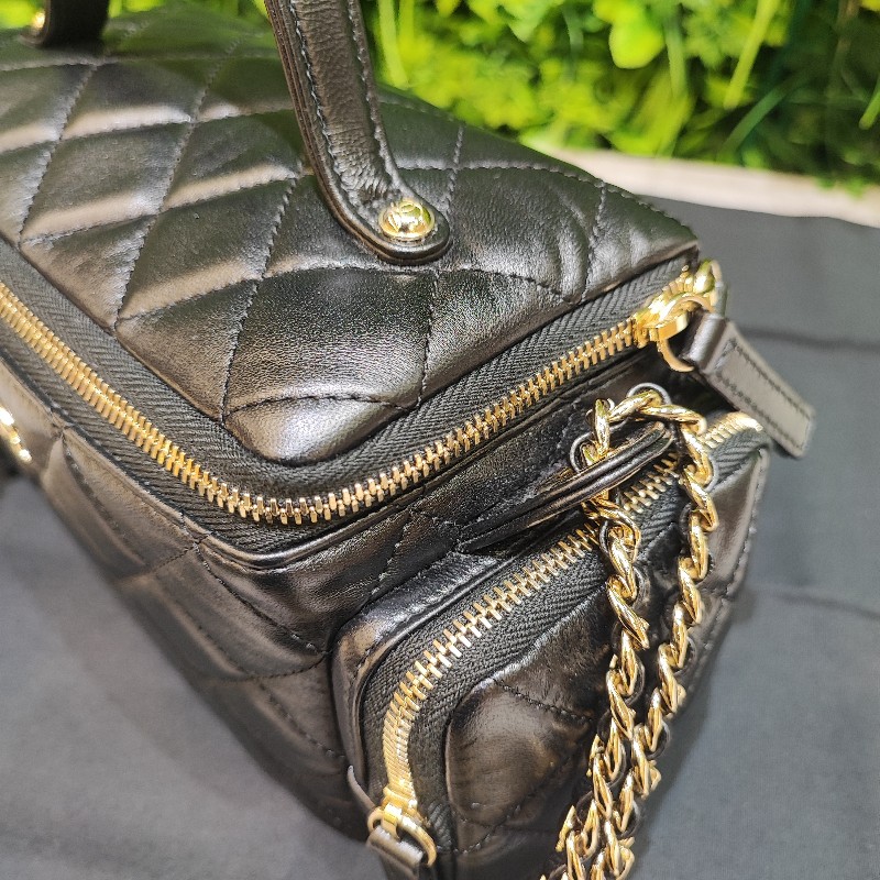 Chanel Vanity Case AS5222-20