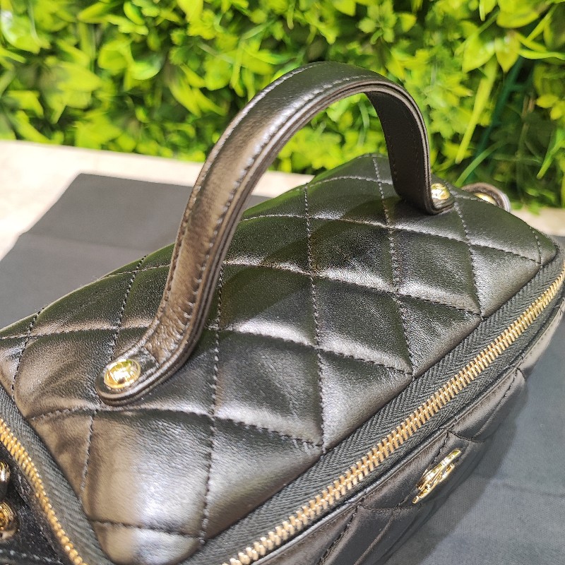 Chanel Vanity Case AS5222-25