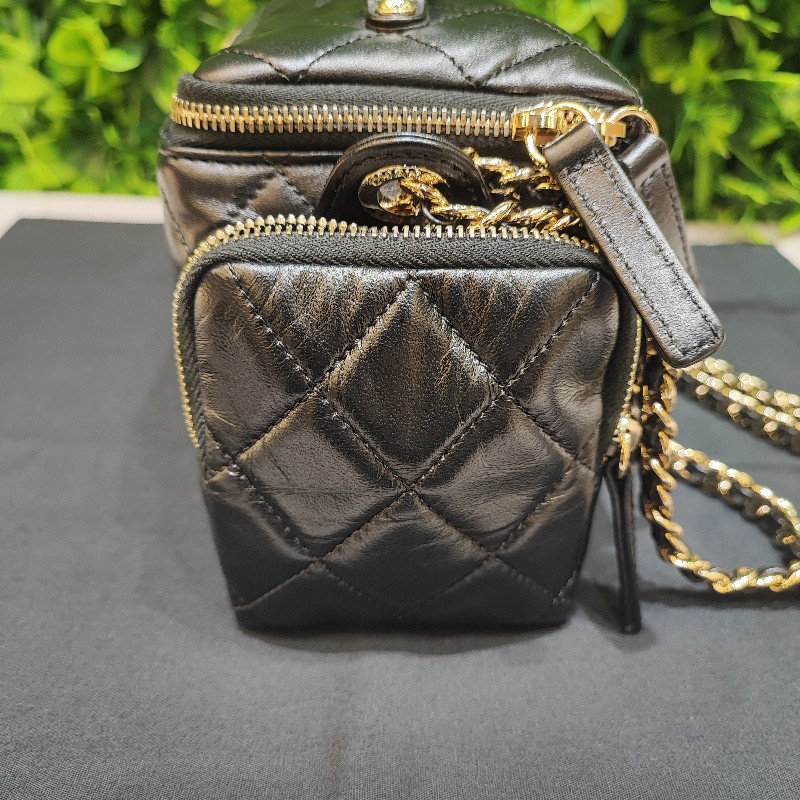 Chanel Vanity Case AS5222-28