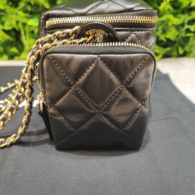 Chanel Vanity Case AS5222-29