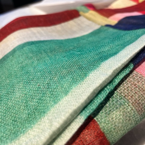 Chanel 女用絲巾圍巾