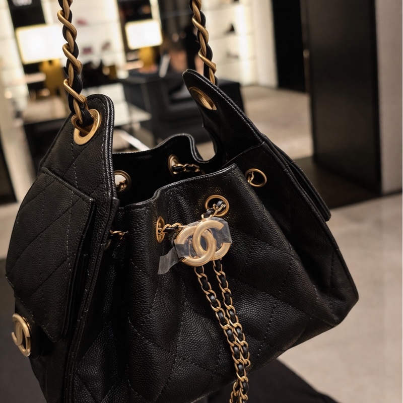 Chanel 25B Small Drawstring Bucket Bag （25B 小號 抽繩水桶包） Chanel 25 Small 黑色荔枝皮金扣-0