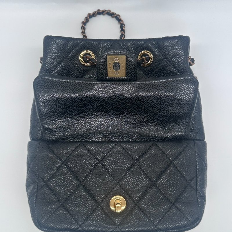 CHANEL 魚子醬皮革水桶後背包-3