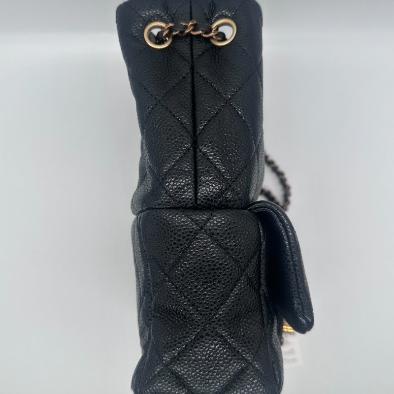 CHANEL 魚子醬皮革水桶後背包-4