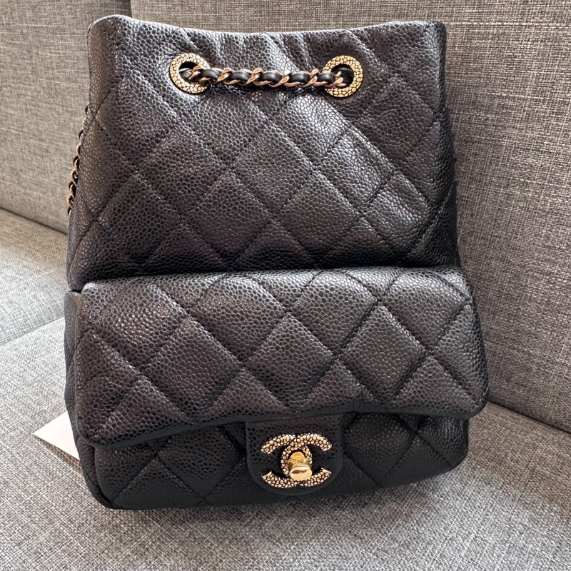 CHANEL 魚子醬皮革水桶後背包-7