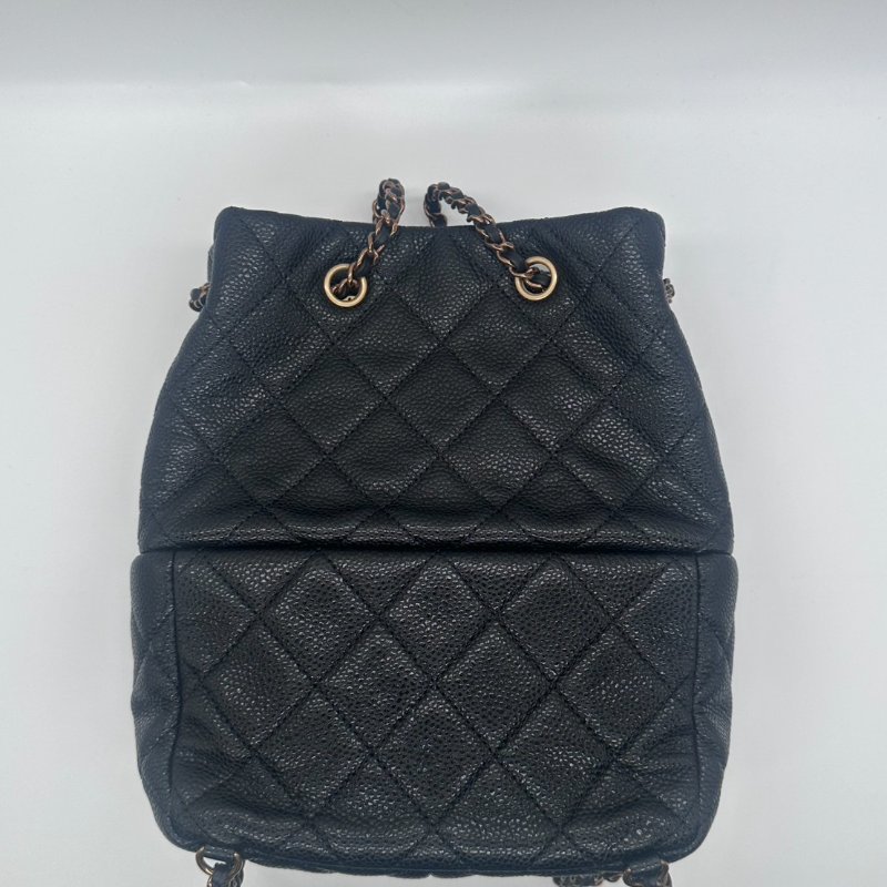 CHANEL 魚子醬皮革水桶後背包-8