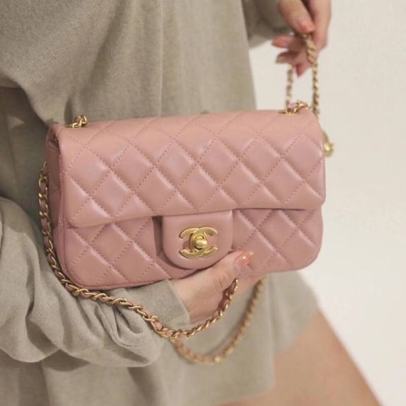 春天少女感💕Chanel香奈兒玫瑰少女粉金菱格紋cf大mini金球單肩斜挎包-1