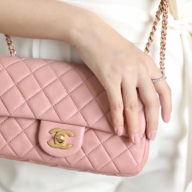 春天少女感💕Chanel香奈兒玫瑰少女粉金菱格紋cf大mini金球單肩斜挎包-4