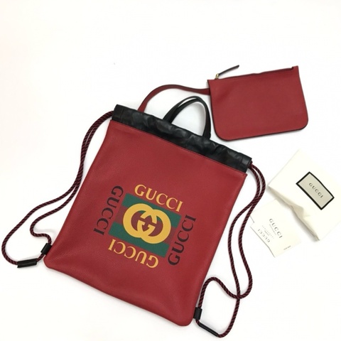 Gucci drawstring backpack ( Red )