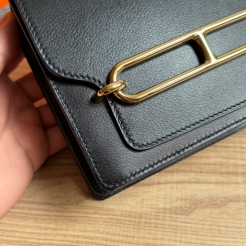 Hermes 黑金 Roulis mini 19豬鼻子包-10