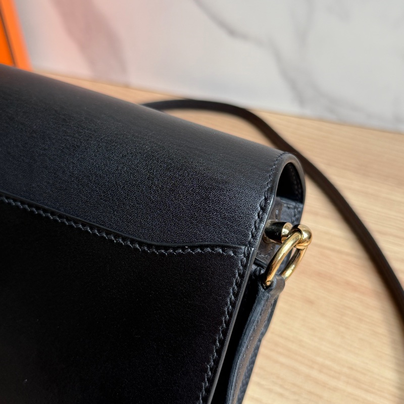 Hermes 黑金 Roulis mini 19豬鼻子包-12