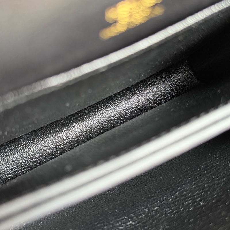 Hermes 黑金 Roulis mini 19豬鼻子包-20