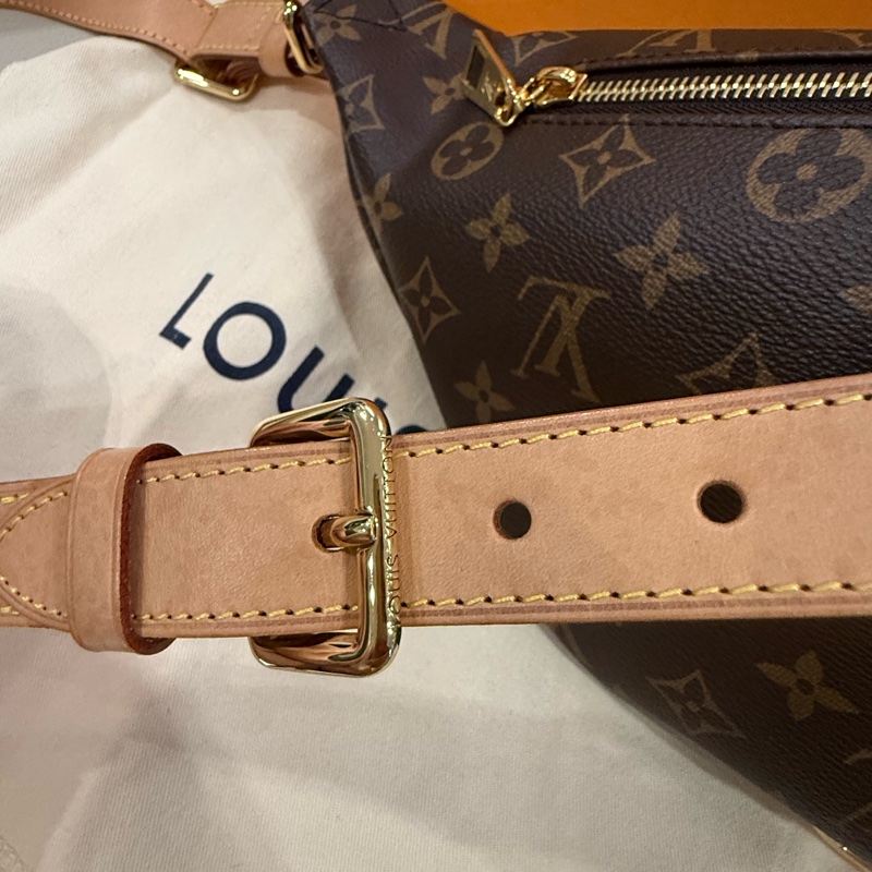 LV Bumbag 停產絕版老花胸腰包 M43644-6