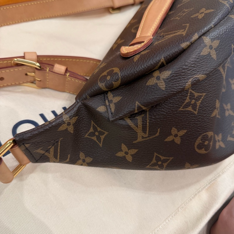 LV Bumbag 停產絕版老花胸腰包 M43644-19