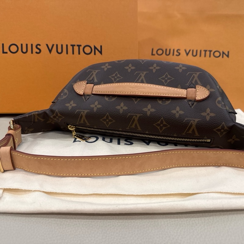 LV Bumbag 停產絕版老花胸腰包 M43644-38