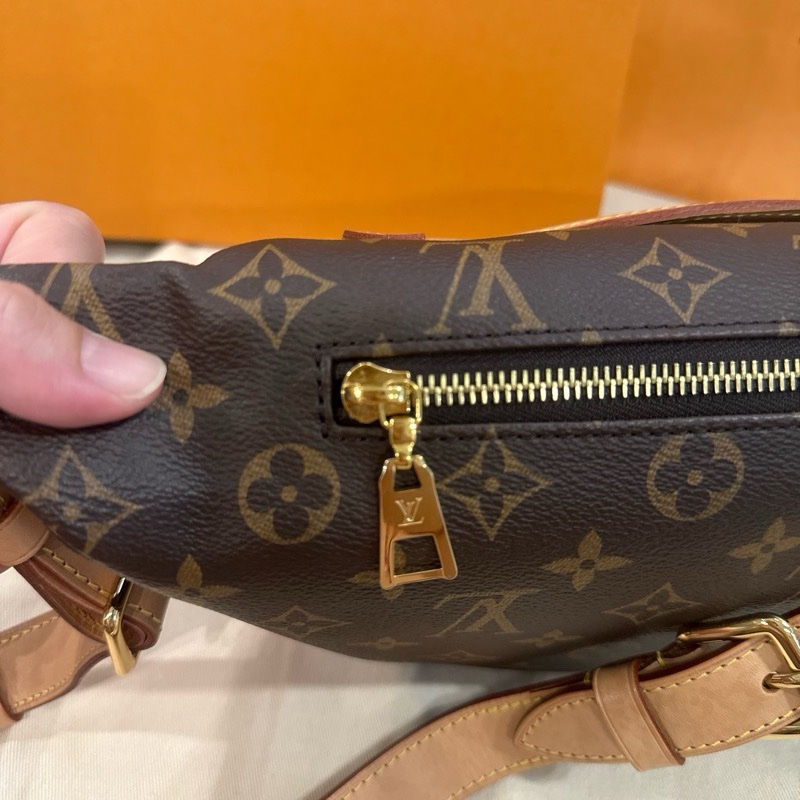 LV Bumbag 停產絕版老花胸腰包 M43644-44