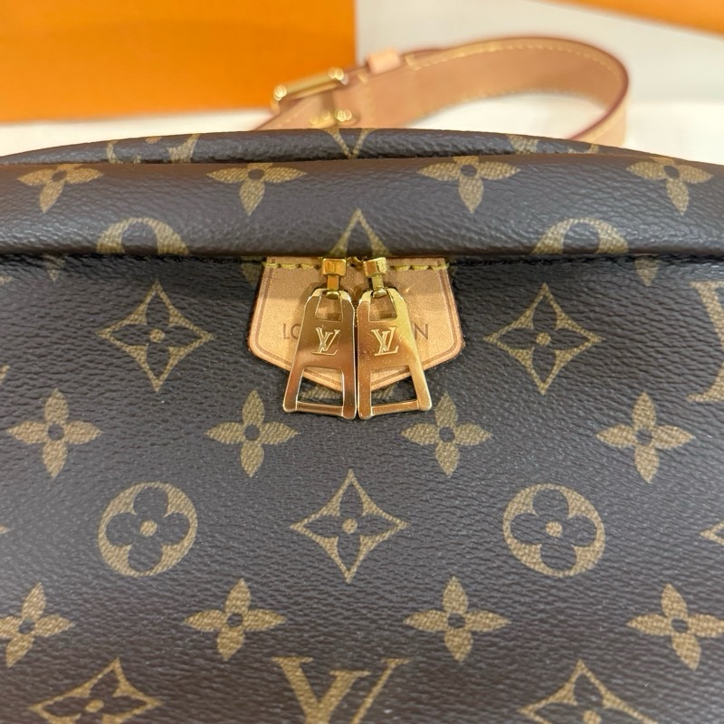 LV Bumbag 停產絕版老花胸腰包 M43644-26