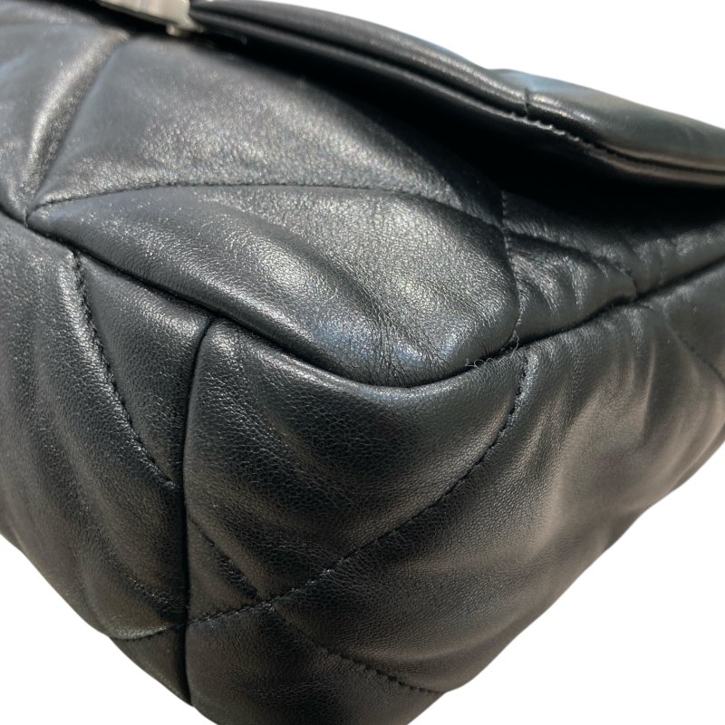 CHANEL 香奈兒 19 BAG 小號 翻蓋肩側背包 亮面小羊皮 黑色 銀釦-8