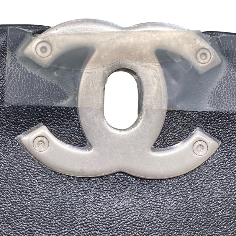 CHANEL 香奈兒 19 BAG 小號 翻蓋肩側背包 亮面小羊皮 黑色 銀釦-13